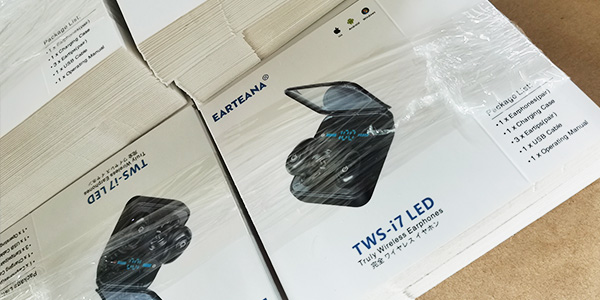 深圳彩力達(dá)包裝廠解析手提包裝袋定做價格多少合適